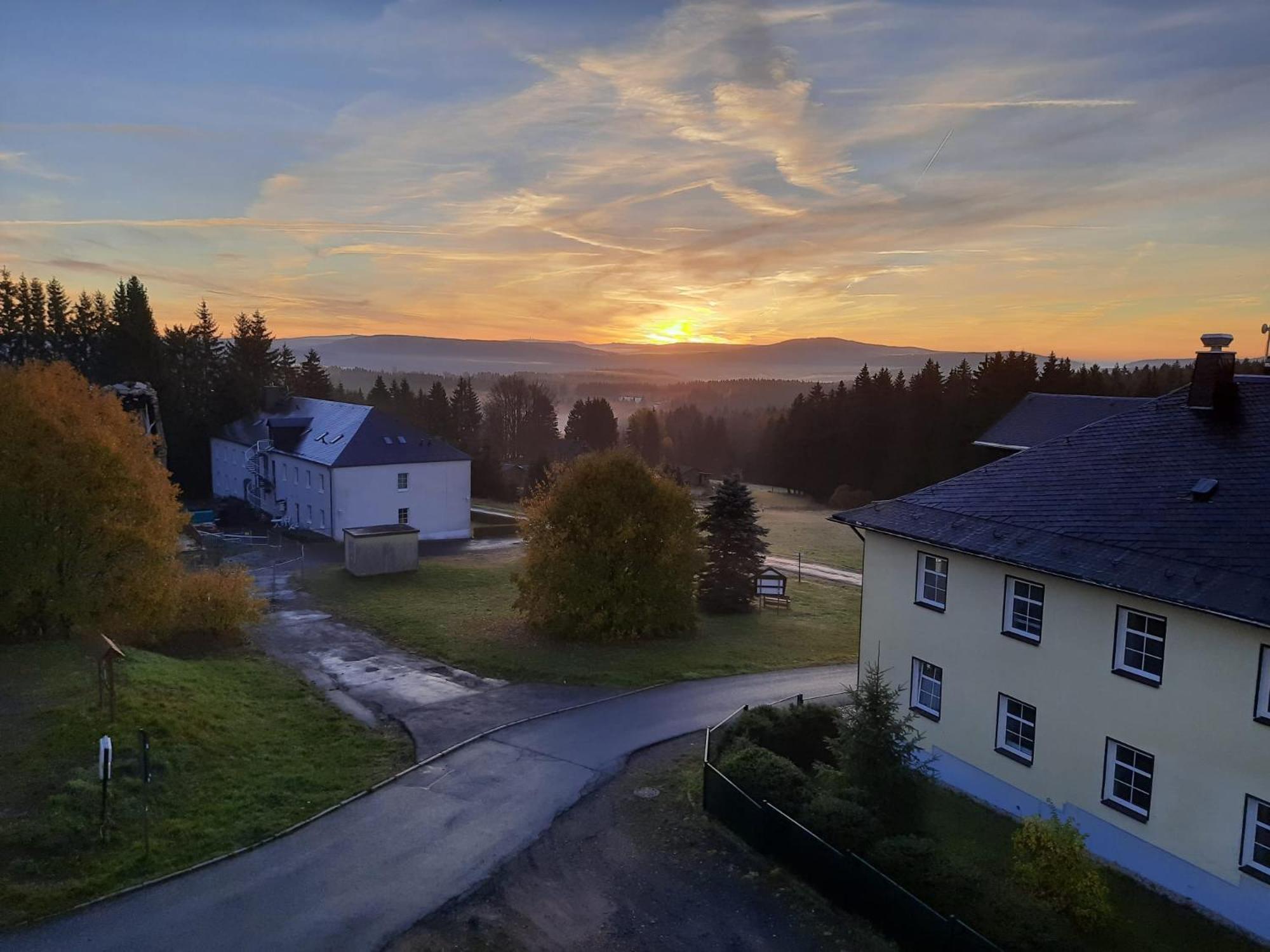 Hotel Erlebnis Wald ヨハンジョルゲンシュタット エクステリア 写真
